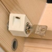 Замок для дополнительной защиты от вскрытия  ZBL